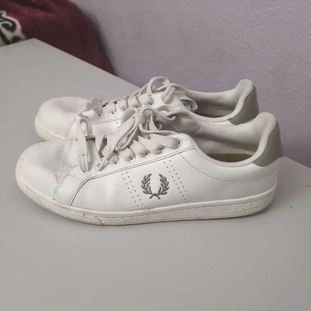 Fred Perry B721 White Leather Sneakers Shoes 10 Tennis Preppy Casual